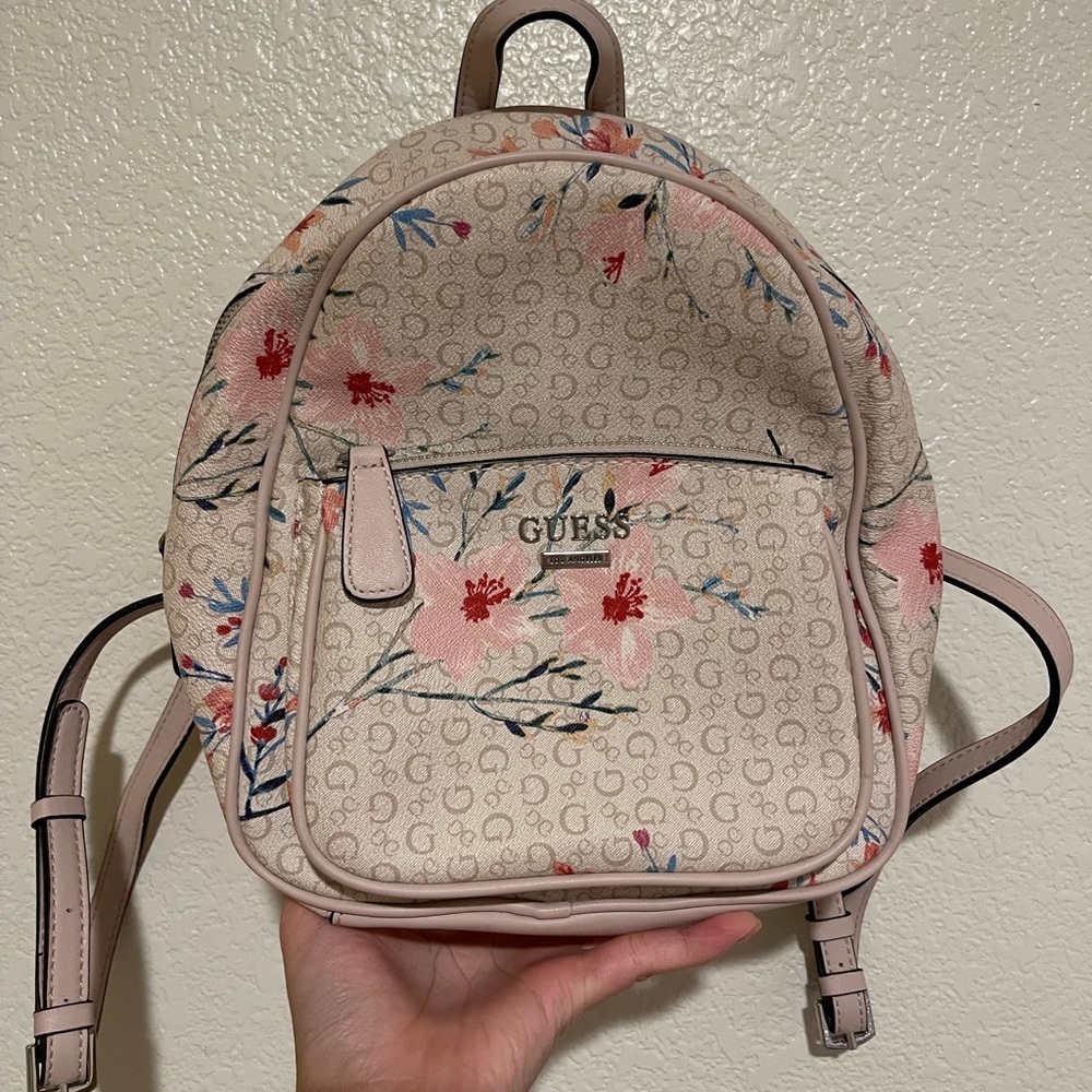 GUESS - Leather Floral Backpack in Cream and Pink 💐
